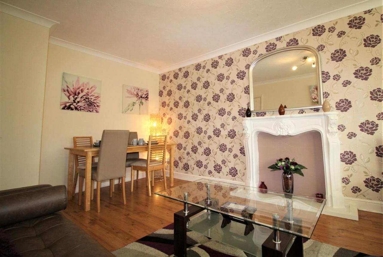 Doncaster - Boswell - Large Balcony Apartment - 2 Double Beds - 2 Bedrooms - Close To Town & Racecourse - Off Street Parking 2 Cars - Fast Wifi Eksteriør billede
