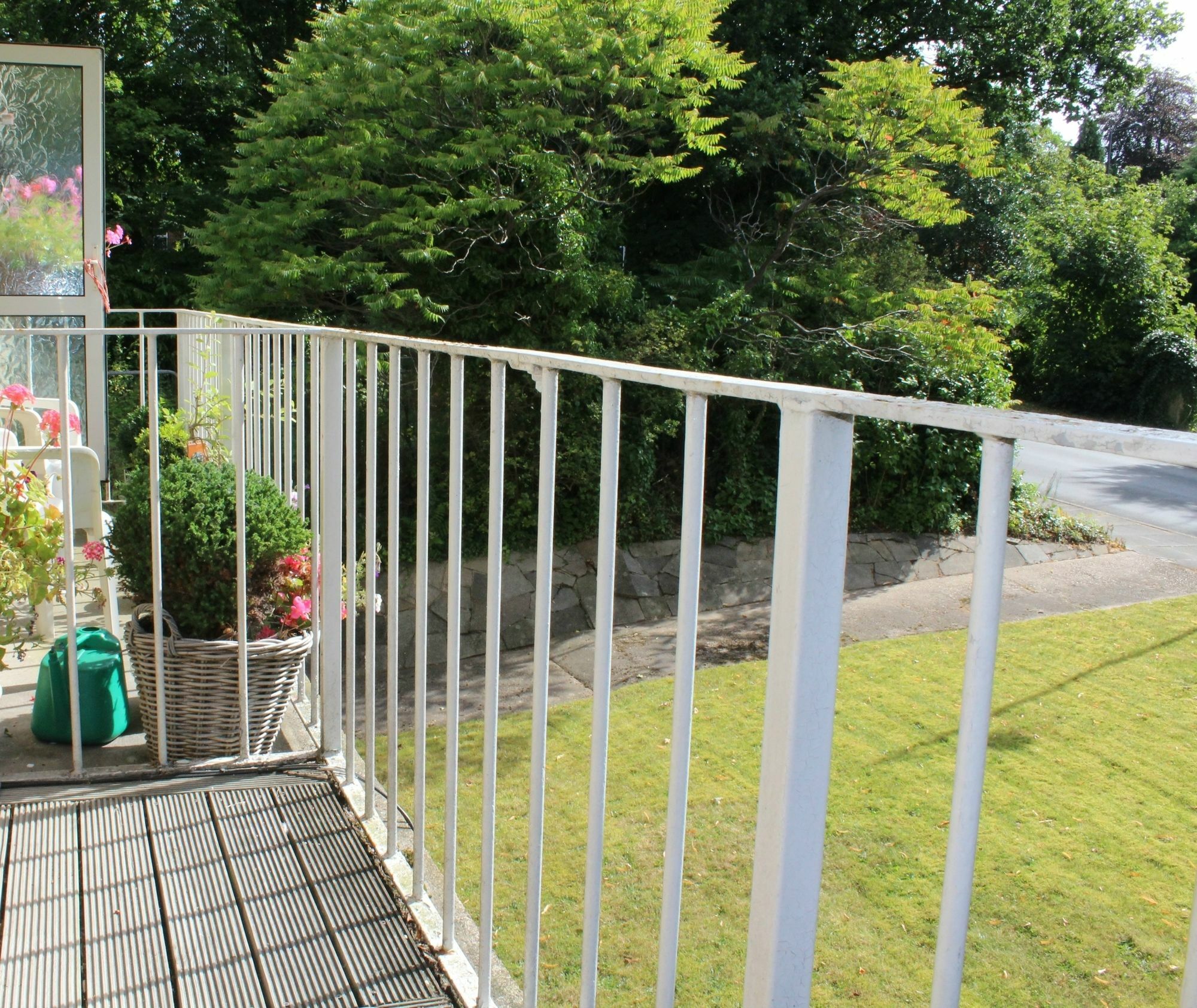 Doncaster - Boswell - Large Balcony Apartment - 2 Double Beds - 2 Bedrooms - Close To Town & Racecourse - Off Street Parking 2 Cars - Fast Wifi Eksteriør billede
