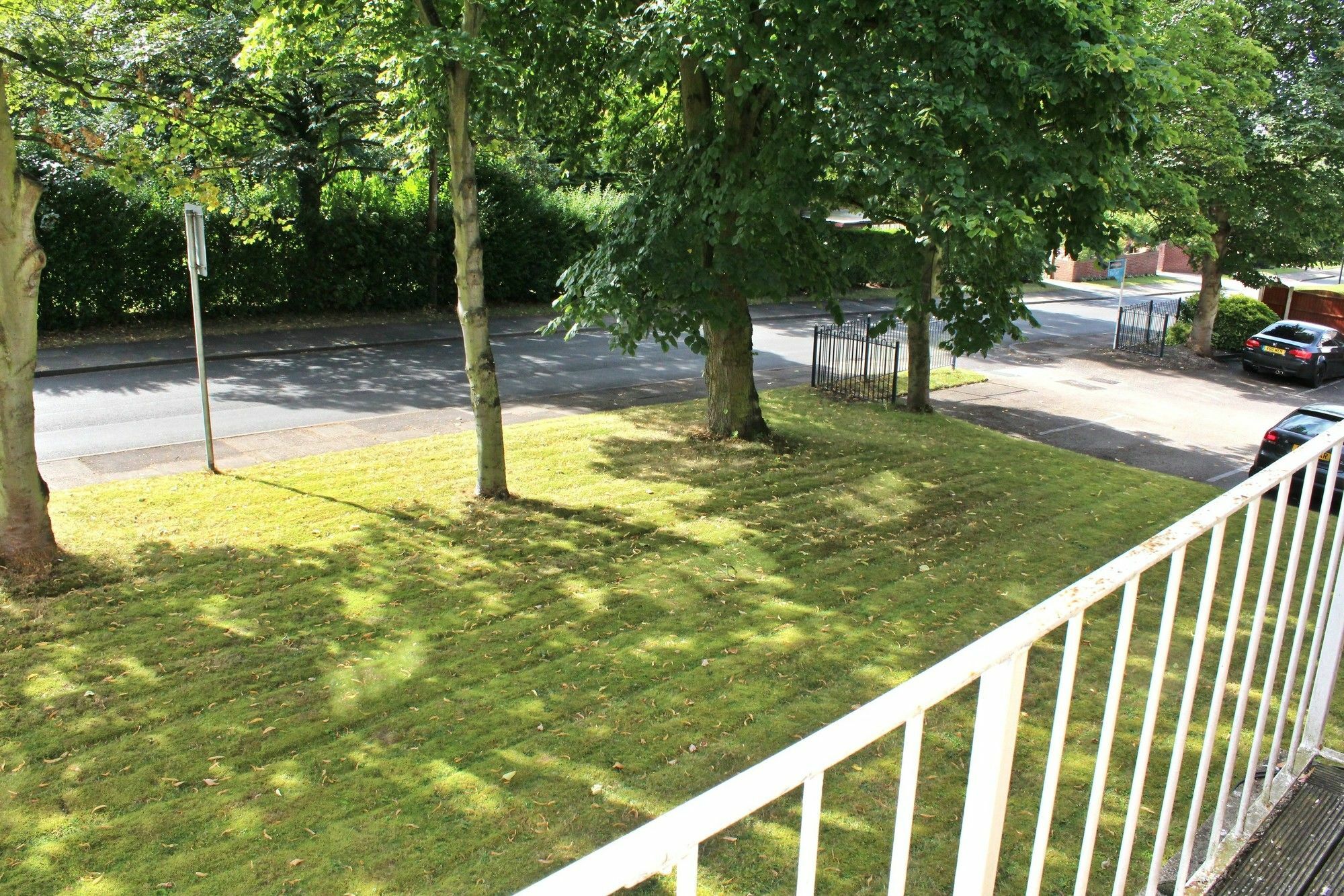 Doncaster - Boswell - Large Balcony Apartment - 2 Double Beds - 2 Bedrooms - Close To Town & Racecourse - Off Street Parking 2 Cars - Fast Wifi Eksteriør billede